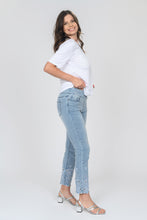 Load image into Gallery viewer, SLIM FIT PULL ON JEANS - GG937BB-AN
